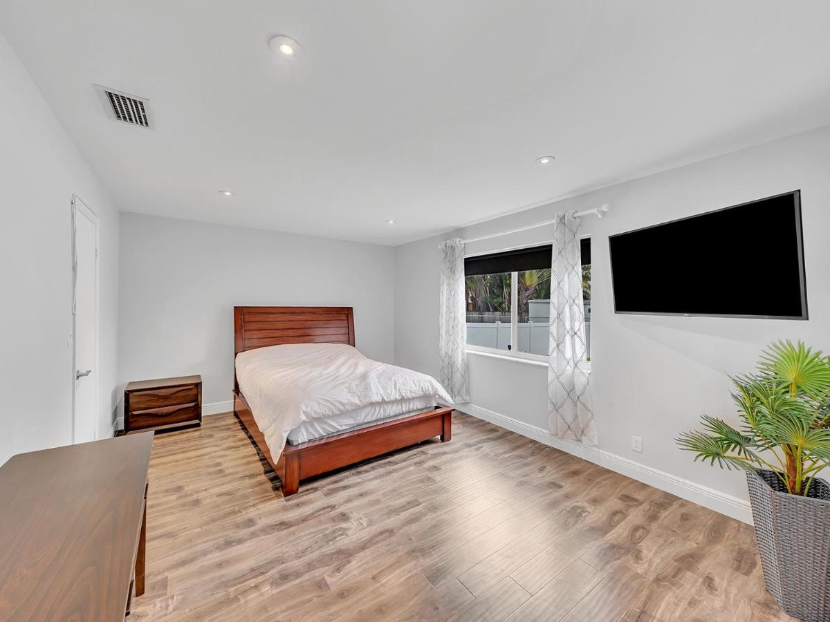 Supervilla - 3Br/2Ba - Pool - Walk To Beach Hollywood Exterior photo